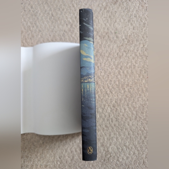 Kiki's Delivery Service Book by Eiko Kadono - Picture 6 of 11